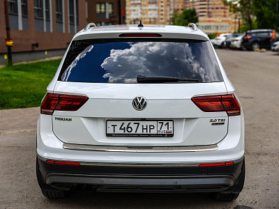 Volkswagen Tiguan белый 2018