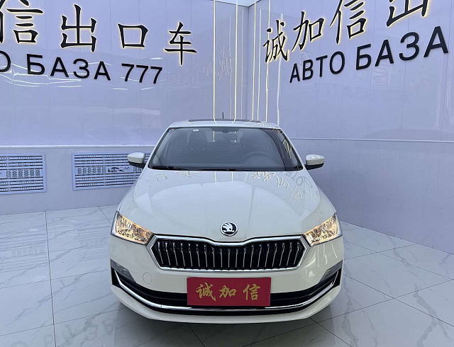 Skoda Rapid 1.5 л 2022 г. Белый, пробег 22000 км