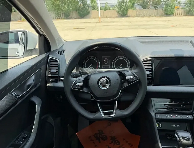 Skoda Karoq 1.4 л 2021 г. Белый, пробег 41000 км