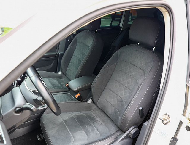 Volkswagen Tiguan белый 2018