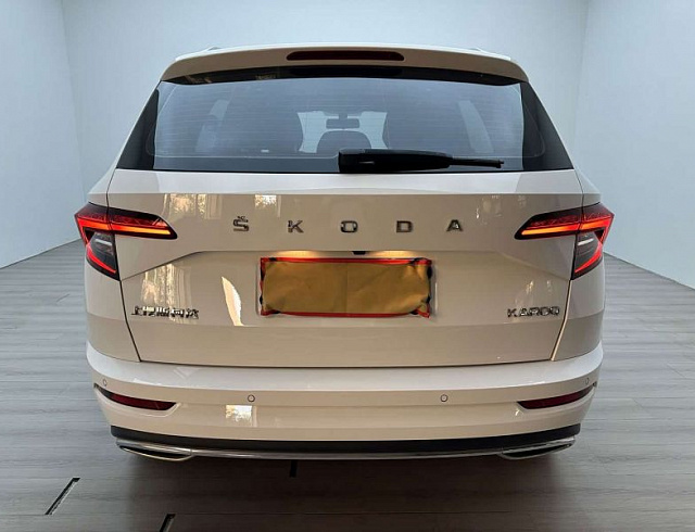 Skoda Karoq 1.4 л 2022 г. Белый, пробег 37000 км