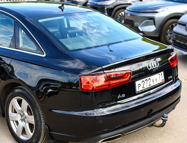 Audi A6 черный 2015