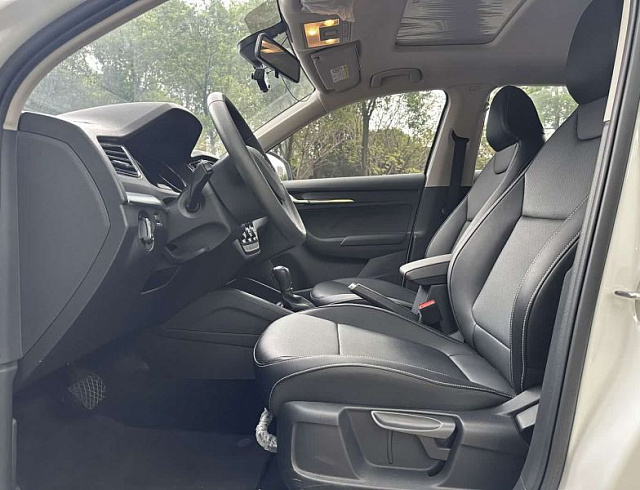Skoda Kamiq 1.5 л 2024 г. Белый, пробег 21000 км