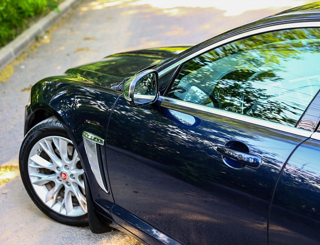 Jaguar XF
