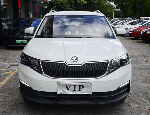 Skoda Kamiq 1.5 л 2021 г. Белый, пробег 19000 км