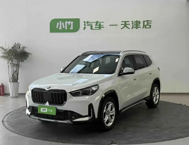 BMW X1 1.5 л 2023 г. Белый, пробег 34600 км