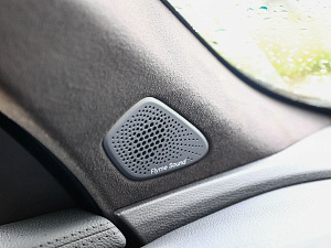 Geely Monjaro белый 2026