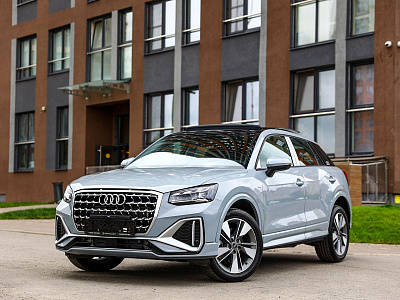 Audi Q2 серый 2025