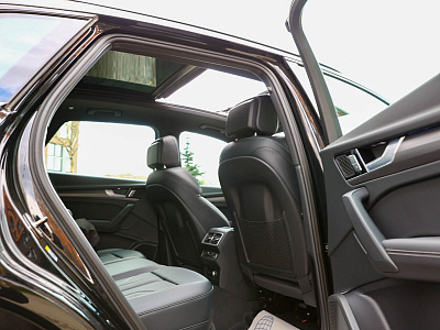 Audi Q5 черный 2026