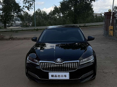 Skoda Superb 1.4 л 2023 г. Чёрный, пробег 43000 км