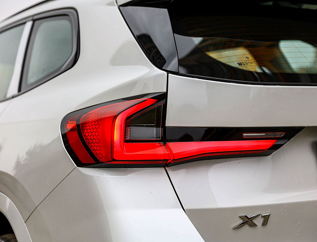 BMW X1 белый 2026
