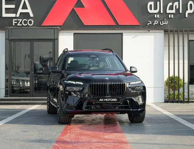 BMW X7 3.0 л 2026 г. Чёрный