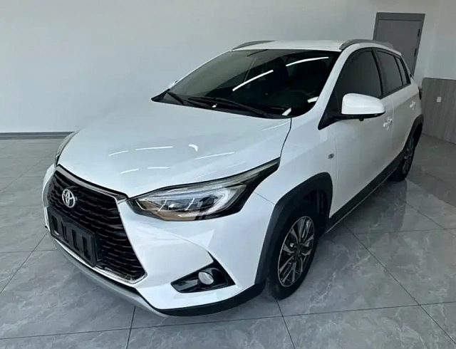 Toyota YARiS L Zhi Xuan 1.5 л 2022 г. Белый, пробег 29000 км