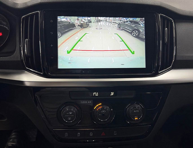 Skoda Kamiq 1.5 л 2023 г. Белый, пробег 28000 км