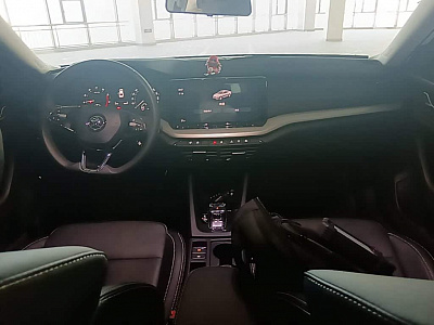 Skoda Octavia 1.4 л 2024 г. Белый, пробег 9800 км