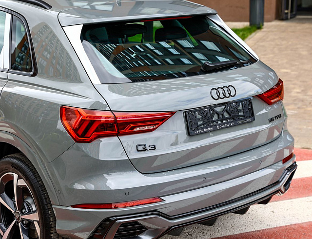 Audi Q3 серый 2026