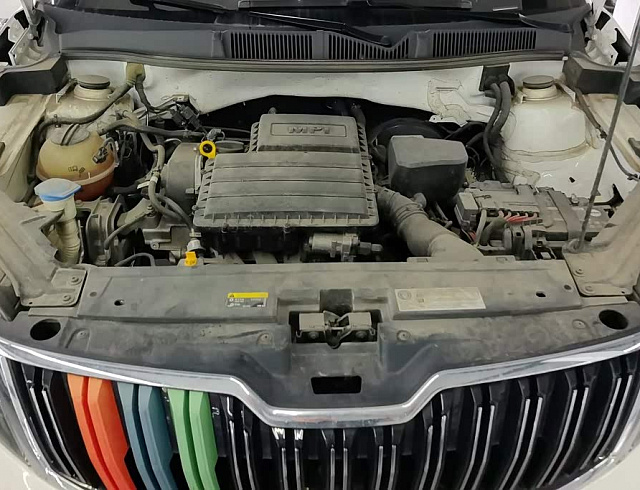 Skoda Kamiq 1.5 л 2021 г. Белый, пробег 44700 км