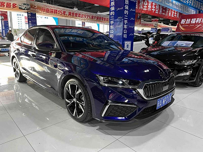 Skoda Octavia 1.4 л 2021 г. Чёрный, пробег 50000 км