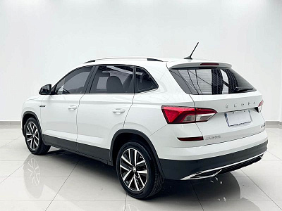 Skoda Kamiq 1.5 л 2023 г. Белый, пробег 18000 км