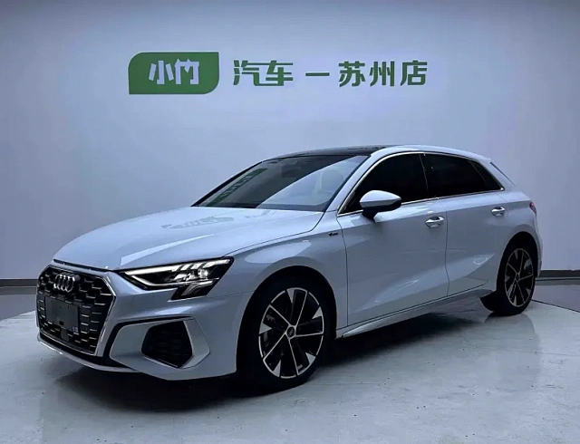 Audi A3 1.4 л 2023 г. Белый, пробег 37000 км