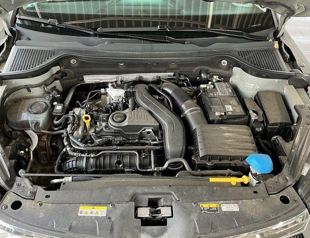 Skoda Karoq 2022 г. Серый, пробег 44077 км
