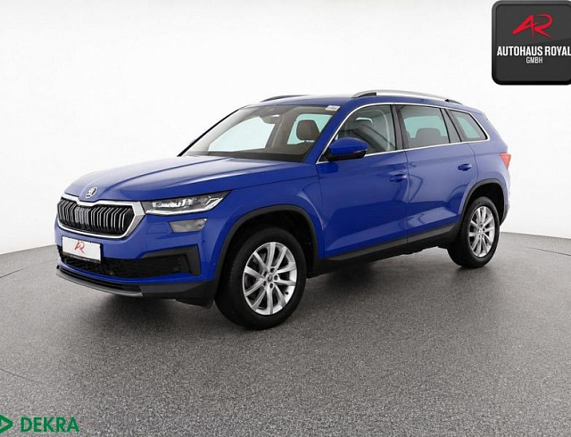 Skoda Kodiaq 2023 г. Синий, пробег 48894 км