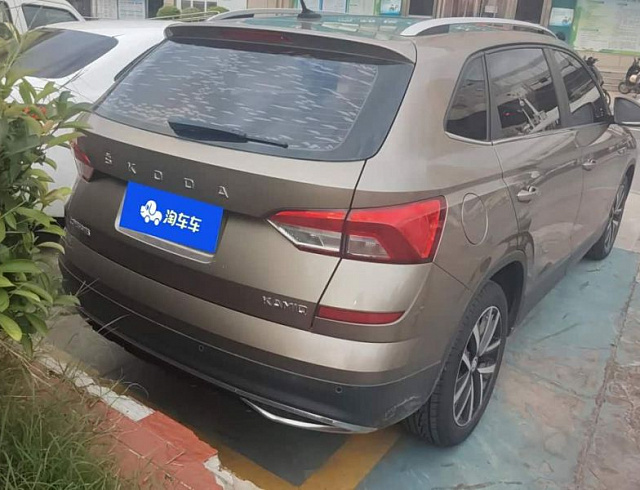Skoda Kamiq 1.5 л 2021 г. шампань/коричневый, пробег 46200 км