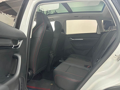 Skoda Kamiq 1.2 л 2022 г. Белый, пробег 19000 км