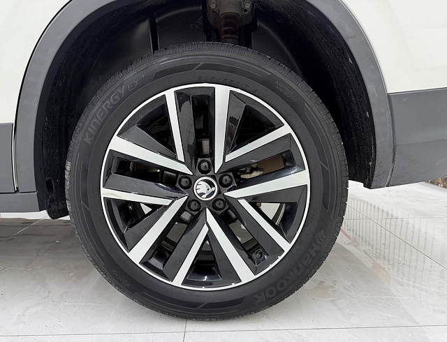 Skoda Kamiq 1.5 л 2022 г. Белый, пробег 31000 км