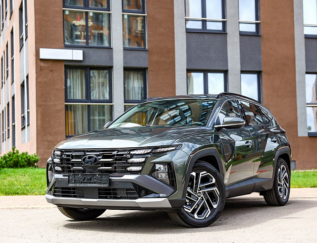 Hyundai Tucson серый 2026