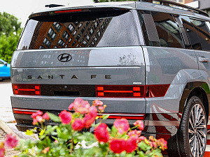 Hyundai Santa Fe серый 2026