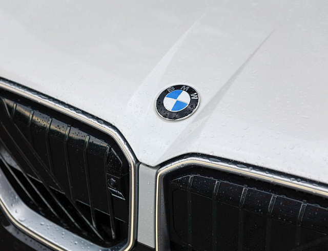 BMW X3 белый 2026