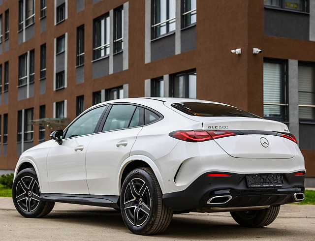 Mercedes-Benz GLC Coupe белый 2025