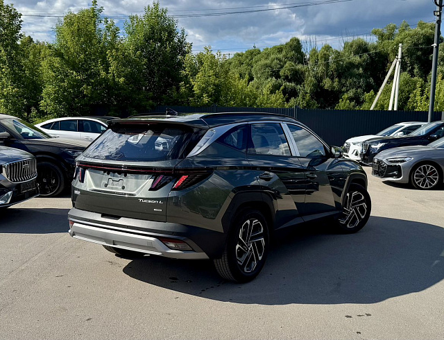 Hyundai Tucson серый 2026