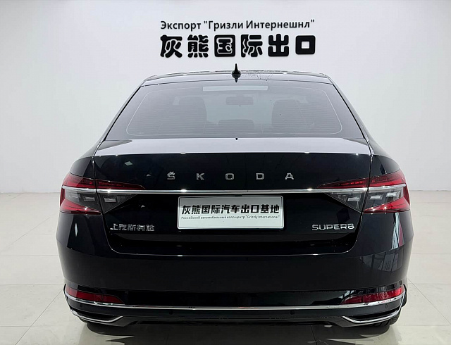 Skoda Superb 1.4 л 2024 г. Чёрный, пробег 9000 км