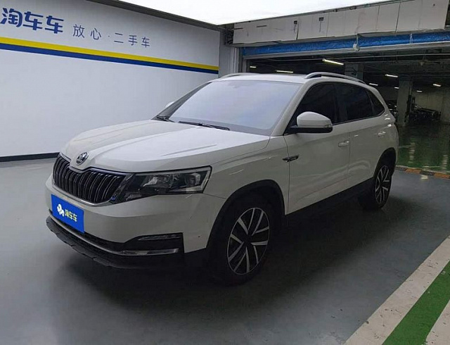 Skoda Kamiq 1.5 л 2021 г. Белый, пробег 46600 км