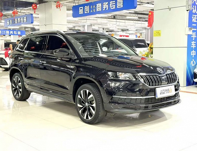 Skoda Karoq 1.4 л 2022 г. Чёрный, пробег 19000 км