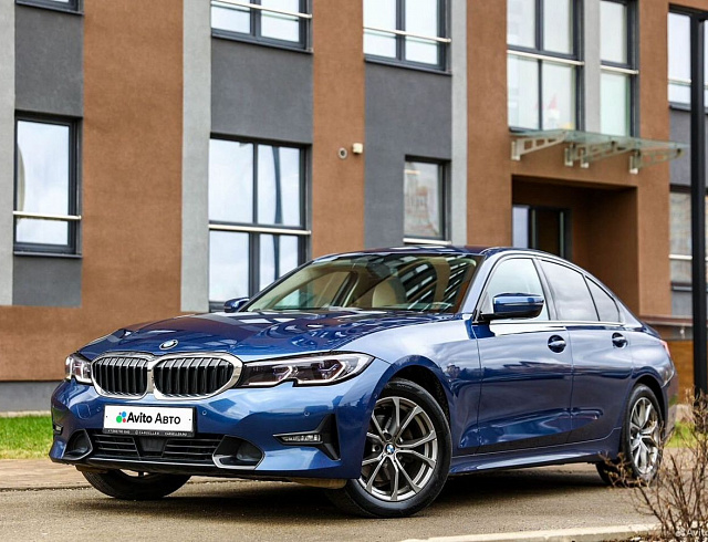 BMW 3 серии синий 2020