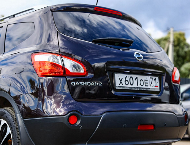 Nissan Qashqai+2  2011