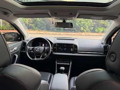 Skoda Karoq 1.4 л 2023 г. Чёрный, пробег 32000 км