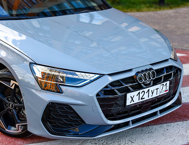 Audi A3 серый 2025