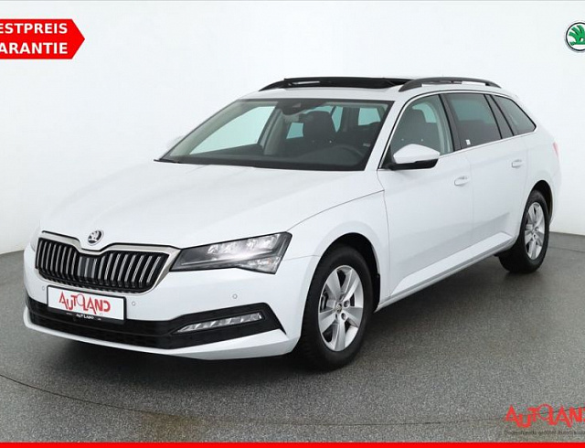 Skoda Superb 2022 г. Белый, пробег 59432 км