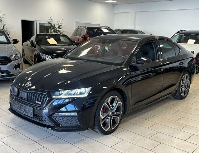 Skoda Octavia 2022 г. Чёрный, пробег 52013 км