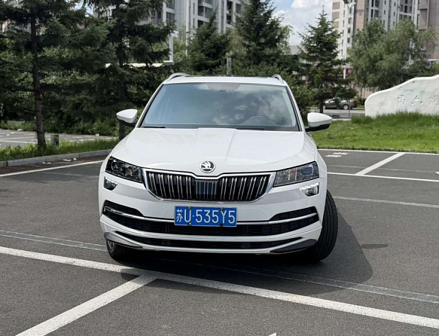 Skoda Karoq 1.4 л 2022 г. Белый, пробег 16000 км