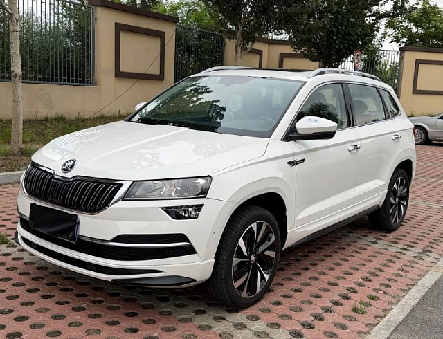Skoda Karoq 1.4 л 2023 г. Белый, пробег 42000 км