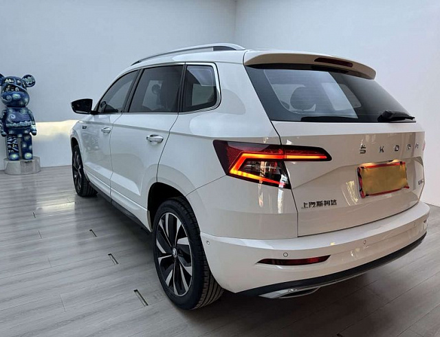Skoda Karoq 1.4 л 2022 г. Белый, пробег 37000 км