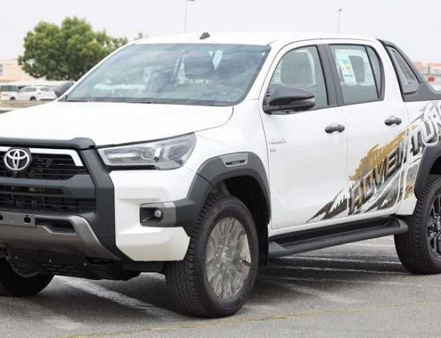Toyota Hilux 4.0 л 2026 г. Белый