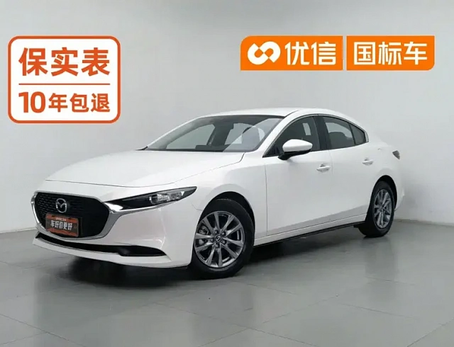 Mazda Mazda3 Axela 2.0 л 2022 г. Белый, пробег 5300 км