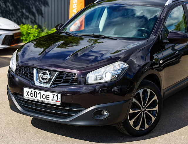 Nissan Qashqai+2  2011