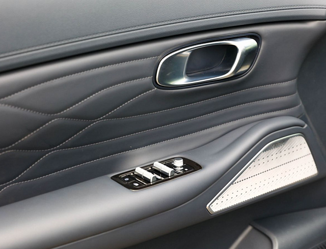 Geely Galaxy Starship 7 серый 2026